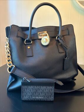 Michael Kors Black Tote & wallet set